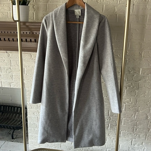 Beautiful Gray Lightweight Coat - Picture 1 of 5